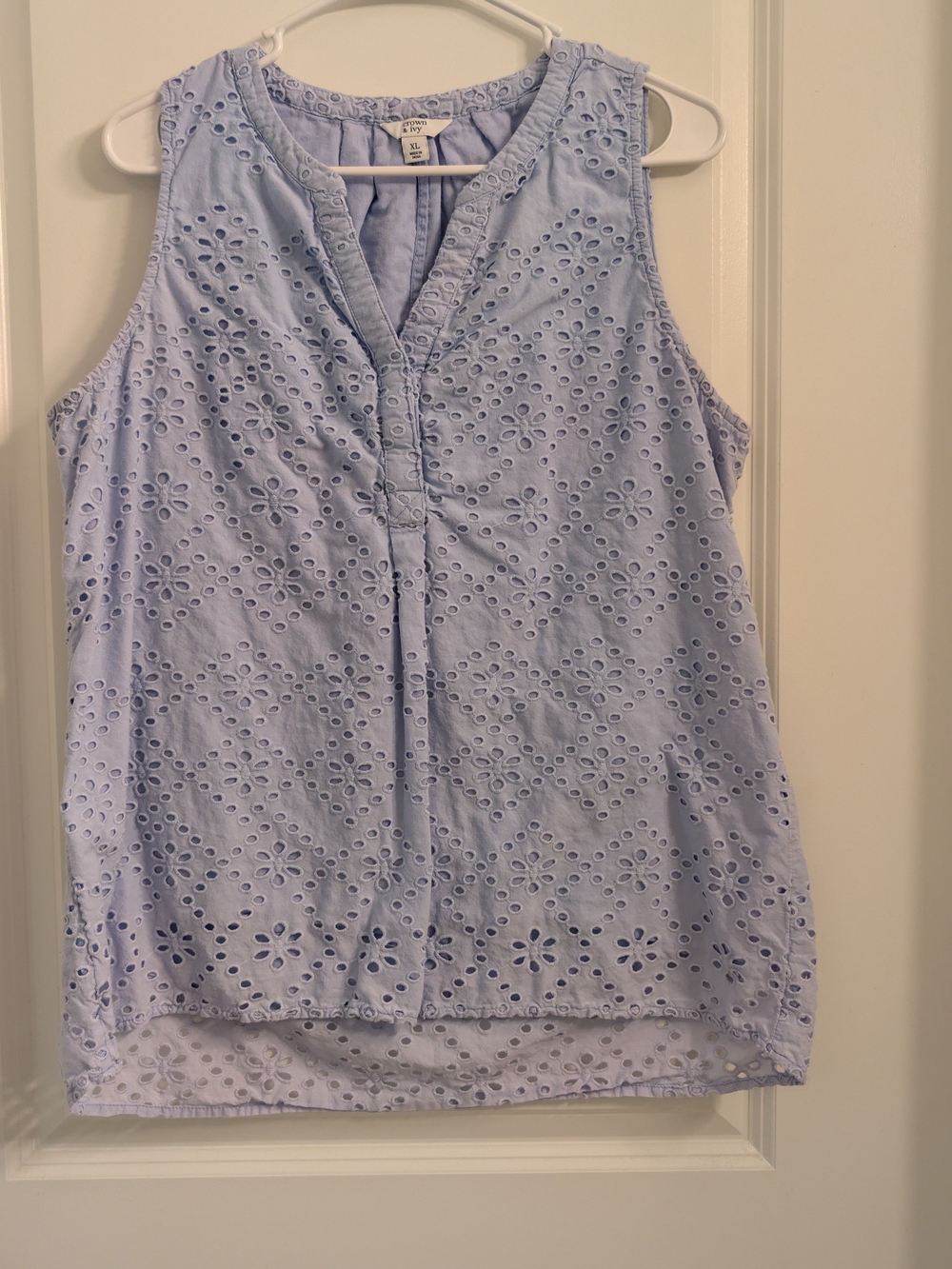 crown & ivy Light Blue Eyelet Sleeveless Tank